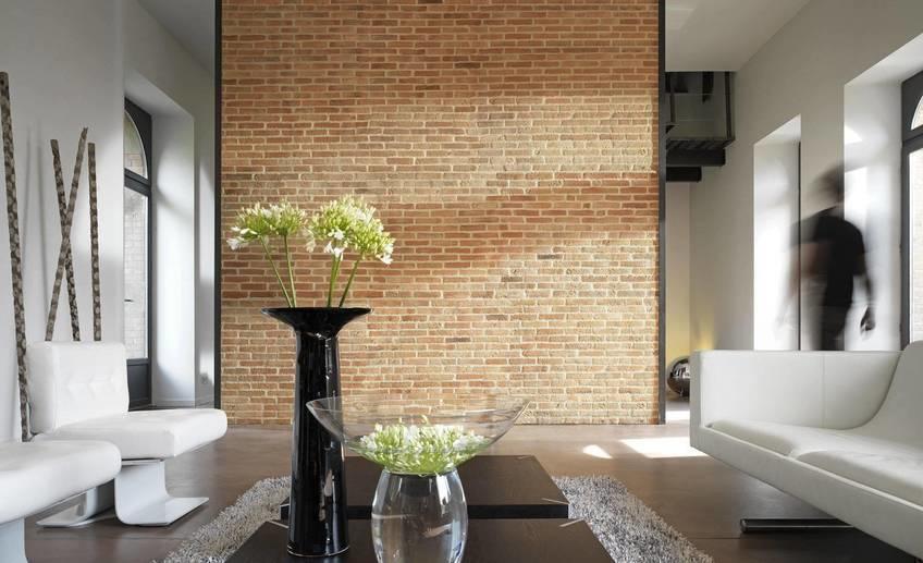 Interior brick veneer panels for modern minimalist wall living room house design with white interior and furniture color decor plus white leather sofa and chair with flower vase ideas brick